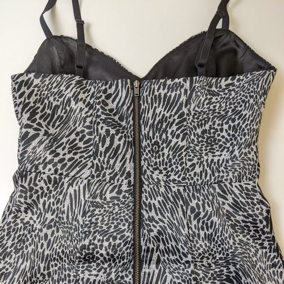 Guess XS Black & White Leopard Pattern Stretch Dress with Adjustable Straps - Picture 9 of 16
